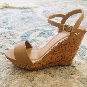 NEW NUDE WEDGES